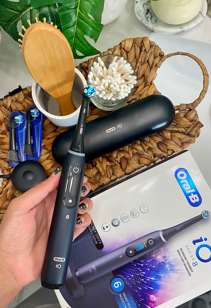 oral b iO8 electric toothbrush