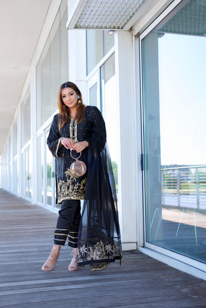 browngirlstyles southasian blogger wearing desi outfit
