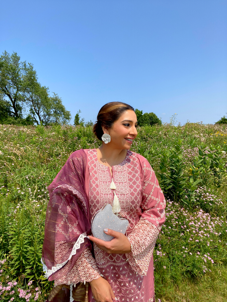 browngirlstyles southasian blogger wearing desi outfit