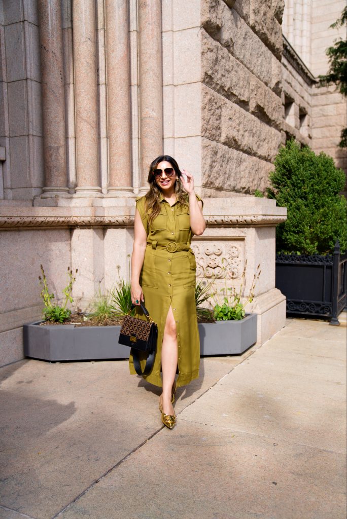 Karen Millen linen dress on chicago influencer browngirlstyles